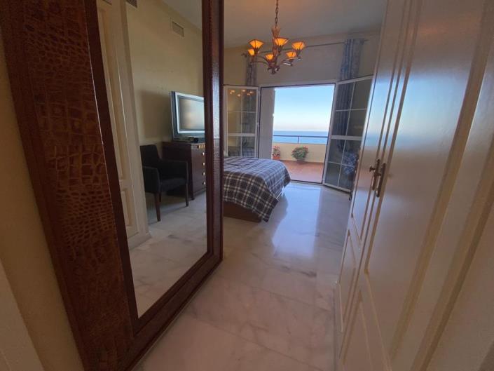 Image No.11-3 Bed Apartment for sale