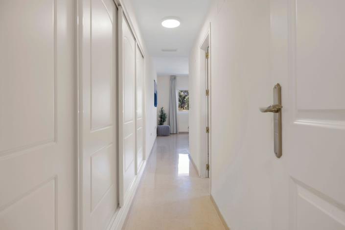 Image No.8-2 Bed Apartment for sale