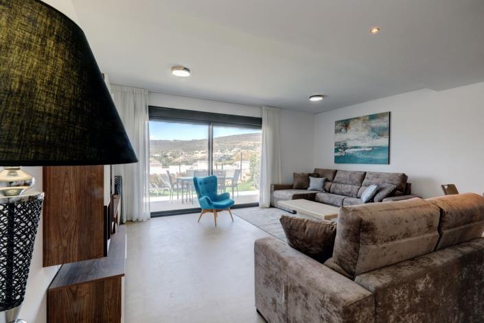 Image No.2-4 Bed Townhouse for sale