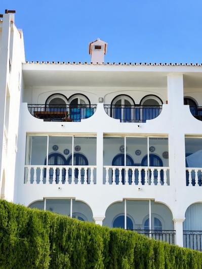 Image No.21-2 Bed Apartment for sale