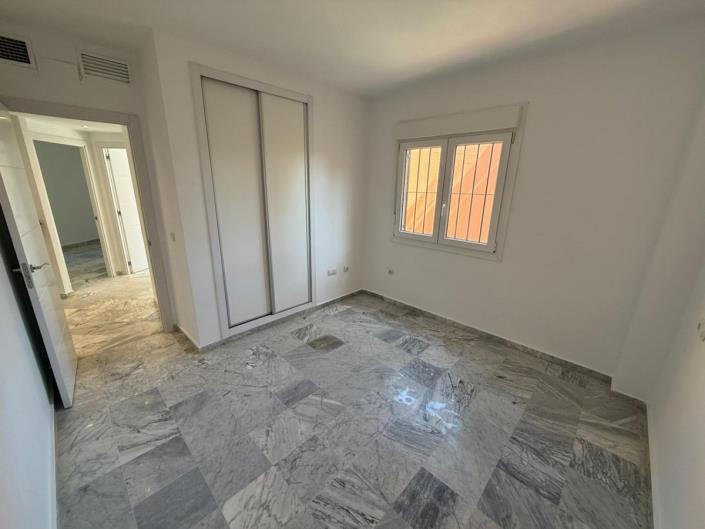 Image No.20-4 Bed Villa / Detached for sale
