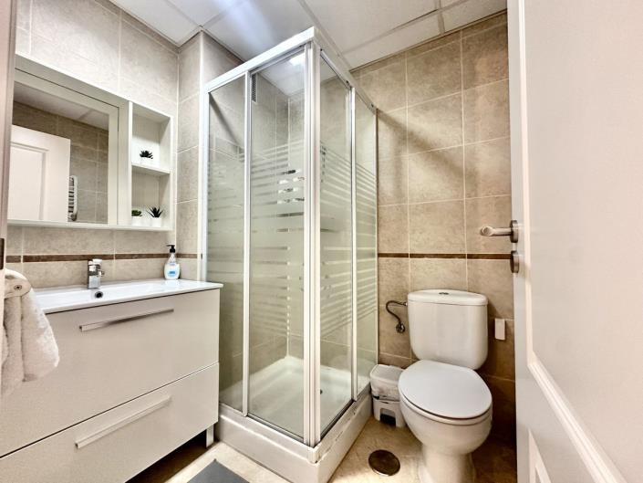 Image No.16-2 Bed Apartment for sale