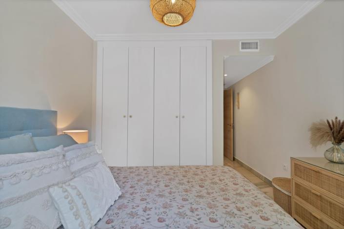 Image No.15-2 Bed Apartment for sale