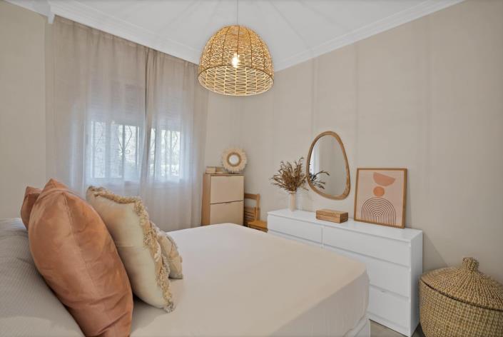 Image No.17-2 Bed Apartment for sale