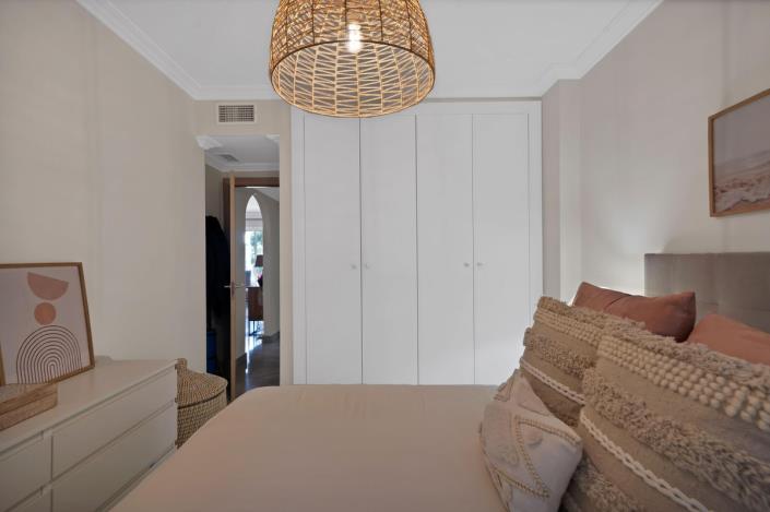 Image No.18-2 Bed Apartment for sale