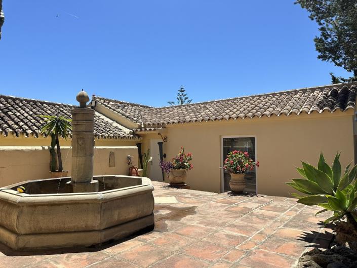 Image No.42-4 Bed House/Villa for sale