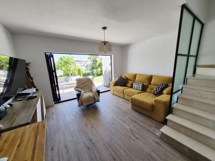 Image No.3-2 Bed Townhouse for sale