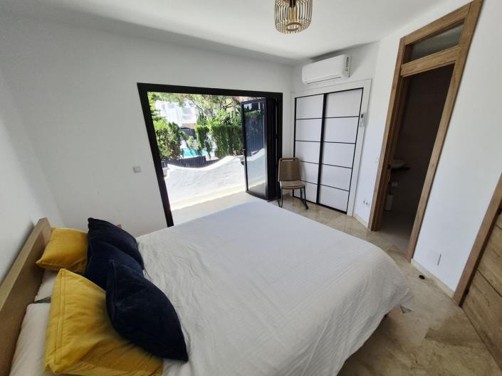 Image No.14-2 Bed Townhouse for sale