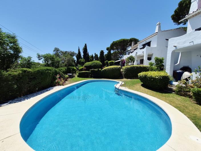 Image No.17-2 Bed Townhouse for sale