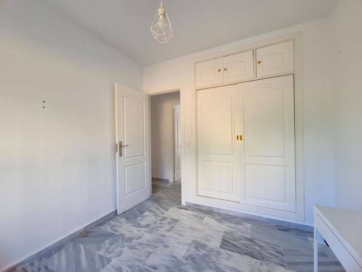 Image No.15-2 Bed Apartment for sale