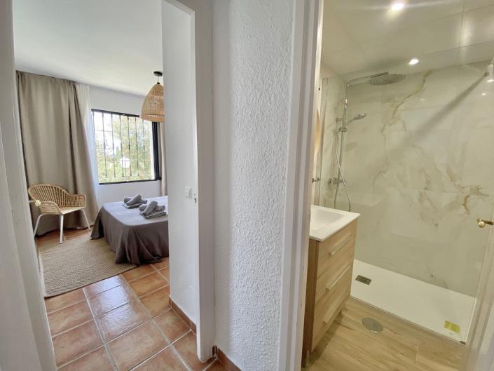 Image No.9-2 Bed Apartment for sale
