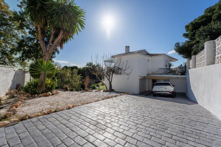 Image No.23-3 Bed Villa / Detached for sale
