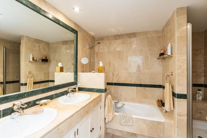 Image No.14-Appartement de 3 chambres à vendre à Elviria