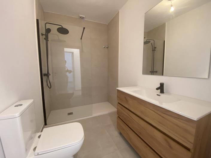 Image No.7-2 Bed Townhouse for sale