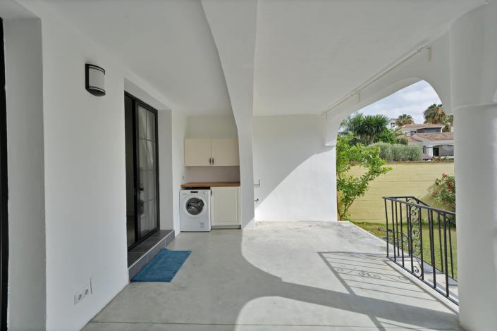 Image No.8-3 Bed Townhouse for sale