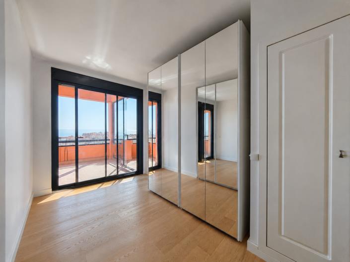 Image No.12-4 Bed Apartment for sale