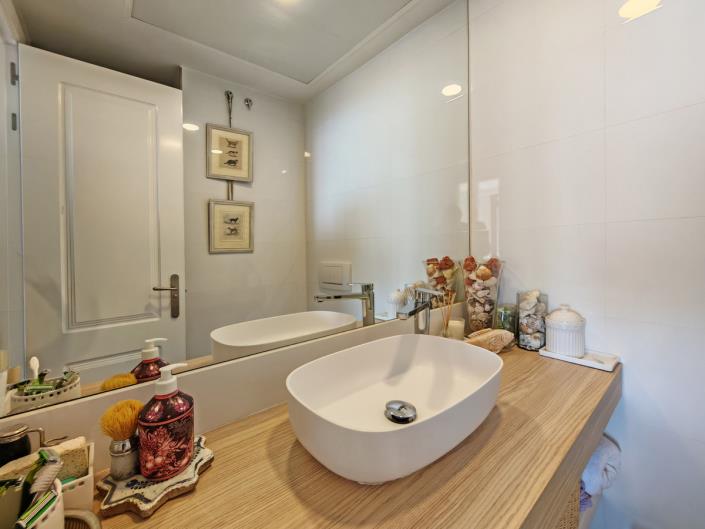 Image No.13-4 Bed Apartment for sale