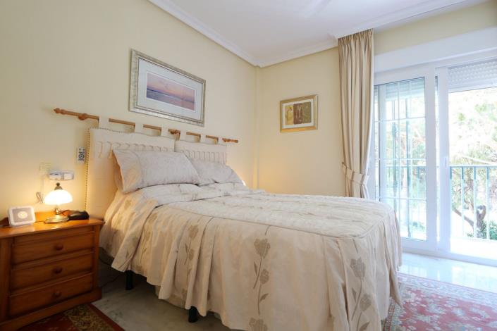 Image No.7-2 Bed Semi-Detached for sale