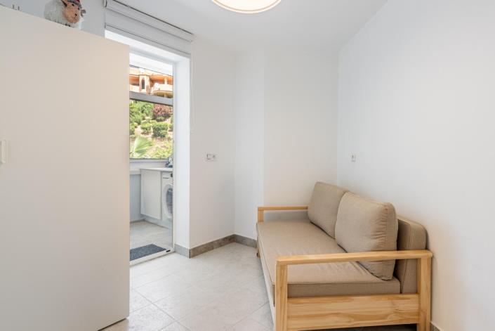 Image No.11-2 Bed Apartment for sale