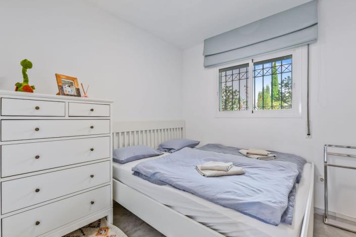 Image No.10-2 Bed Apartment for sale