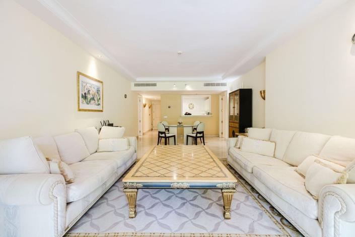 Image No.5-Appartement de 2 chambres à vendre à Estepona