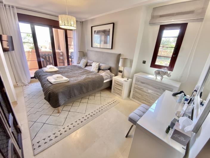 Image No.8-2 Bed Apartment for sale