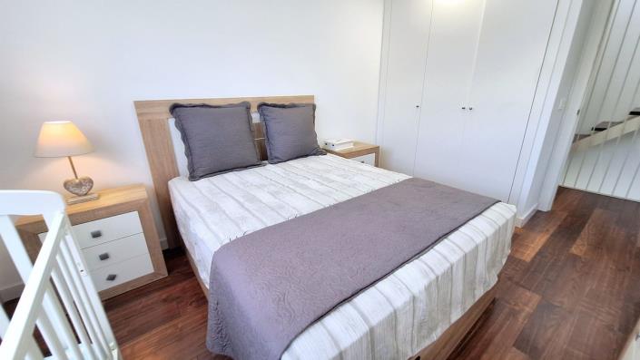 Image No.10-4 Bed Semi-Detached for sale