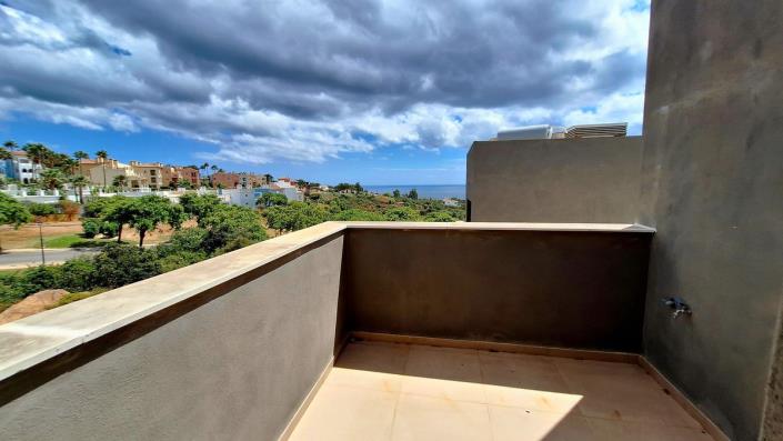 Image No.16-4 Bed Semi-Detached for sale
