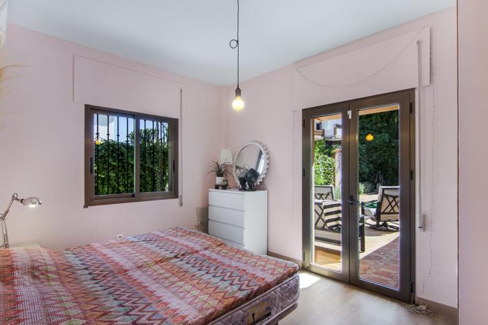 Image No.8-3 Bed Villa / Detached for sale
