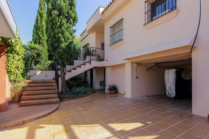Image No.20-3 Bed Villa / Detached for sale