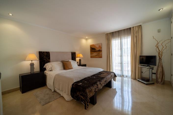 Image No.6-3 Bed Apartment for sale