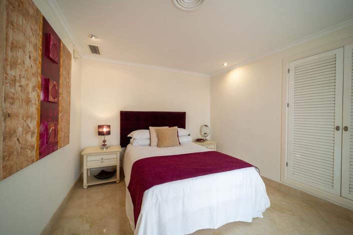 Image No.8-3 Bed Apartment for sale