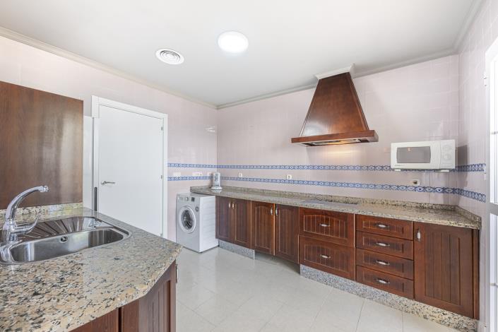 Image No.7-3 Bed Apartment for sale