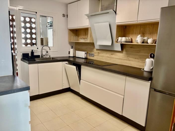 Image No.10-2 Bed Apartment for sale