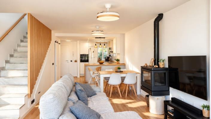 Image No.5-2 Bed Townhouse for sale