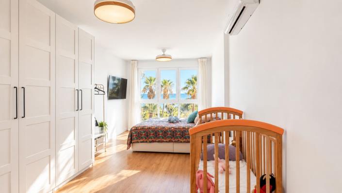 Image No.10-2 Bed Townhouse for sale