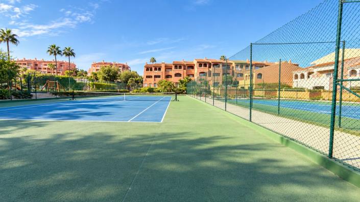 Image No.16-2 Bed Townhouse for sale