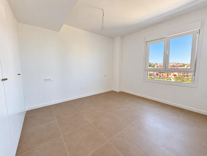 Image No.9-3 Bed Apartment for sale