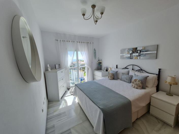 Image No.8-2 Bed Apartment for sale