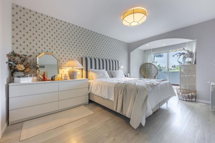Image No.8-2 Bed Apartment for sale