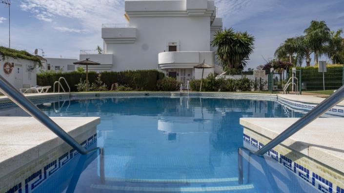 Image No.10-2 Bed Apartment for sale