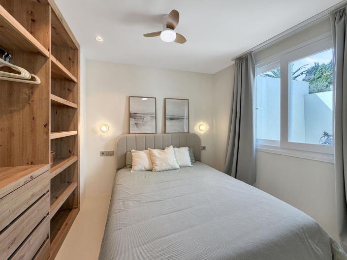 Image No.7-4 Bed Semi-Detached for sale