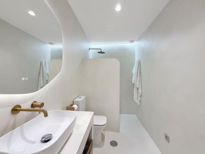 Image No.9-4 Bed Semi-Detached for sale