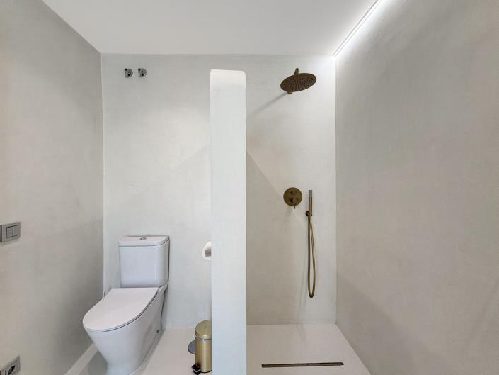 Image No.14-4 Bed Semi-Detached for sale