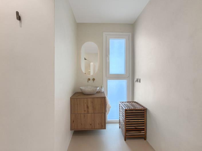 Image No.15-4 Bed Semi-Detached for sale