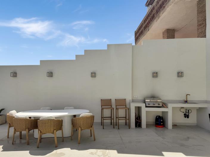Image No.26-4 Bed Semi-Detached for sale