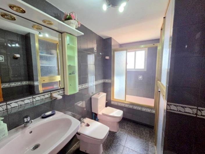 Image No.10-3 Bed Apartment for sale