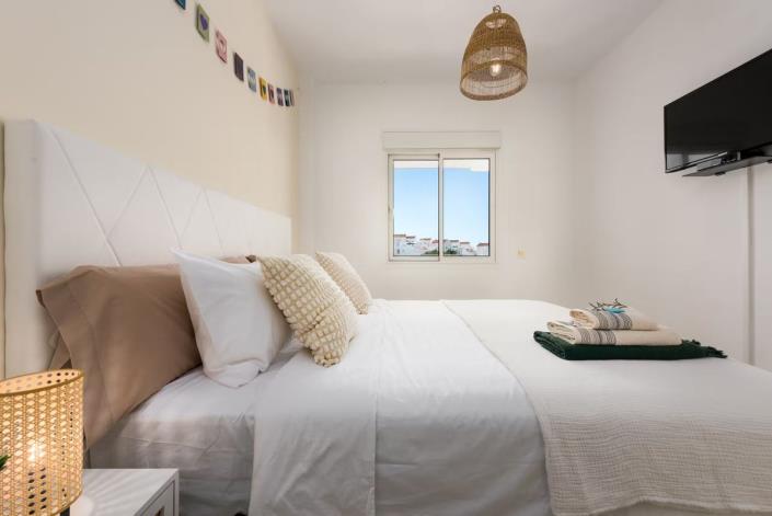 Image No.9-2 Bed Apartment for sale