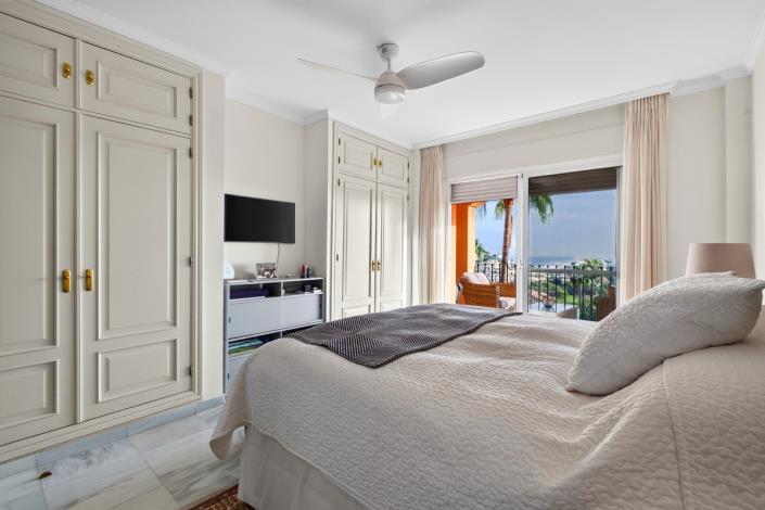 Image No.12-3 Bed Villa / Detached for sale