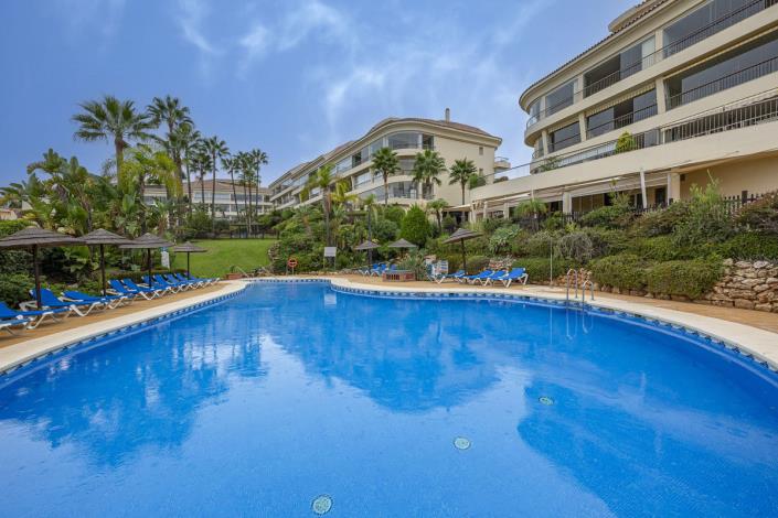 Image No.20-2 Bed Apartment for sale